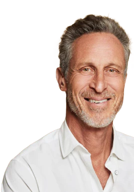 <strong>Dr. Mark Hyman is the father of Functional Medicine and esteemed author of many health 8 weliness books, including his latest: YoungForever.</strong>